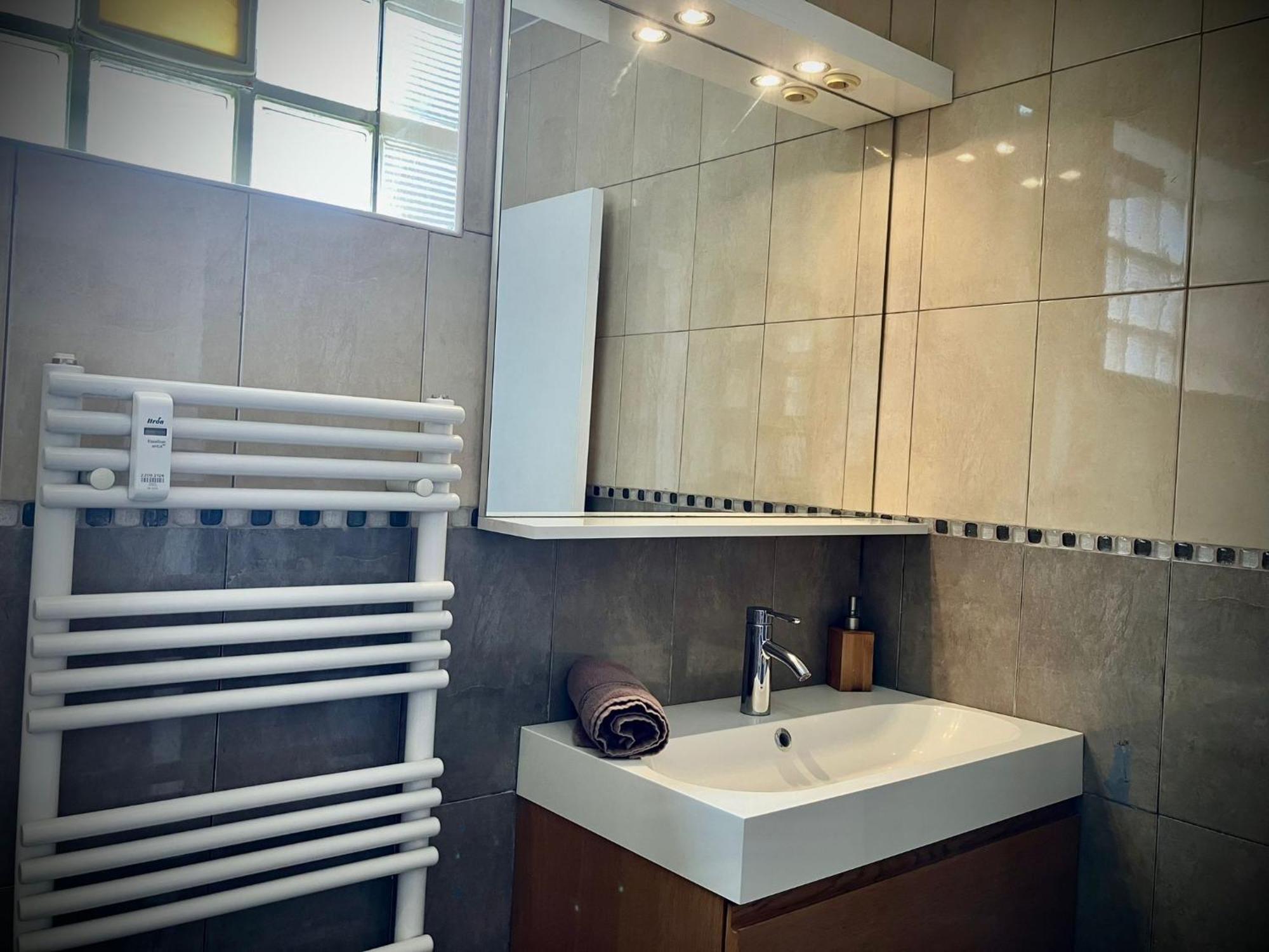 Parisian Lounge 8 Pers Front Station Apartment วิลล์มงบ์ ภายนอก รูปภาพ